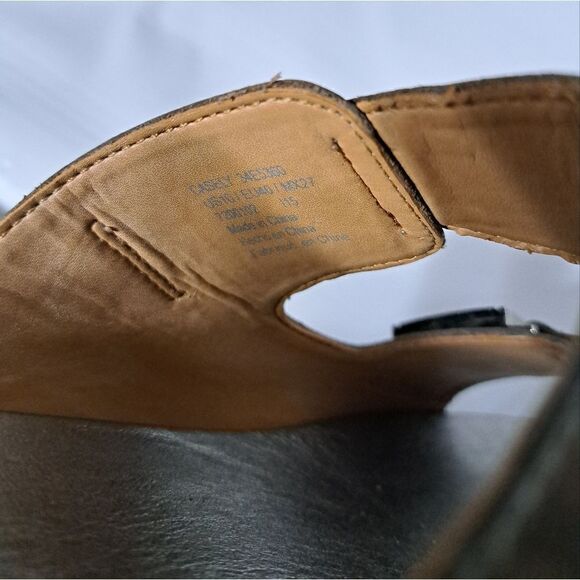 Calvin Klein   - Picture 10 of 11